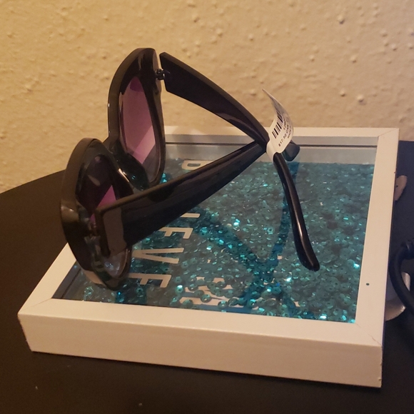 Black cateye sunglasses - Picture 2 of 3